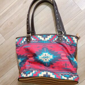 Women’s Southwestern Pattern Tote Purse in Pink and Teal